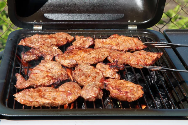 Carne de cerdo a la parrilla —  Fotos de Stock