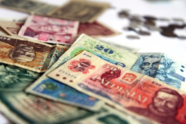 Dinero checo viejo y nuevo — Foto de Stock