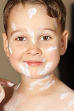 Bebek Tavuk Pox'u döküntü ile