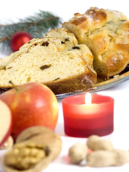 Noci di torta di Natale e frutta — Foto Stock