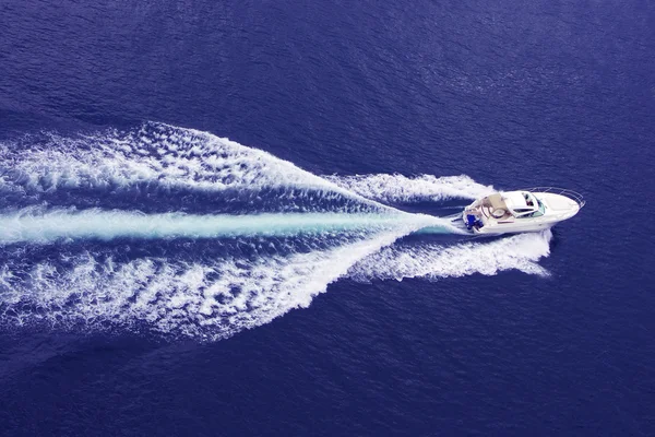 Barco de motor rápido — Foto de Stock