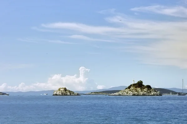 Kaksi saarta Adrianmerellä — kuvapankkivalokuva