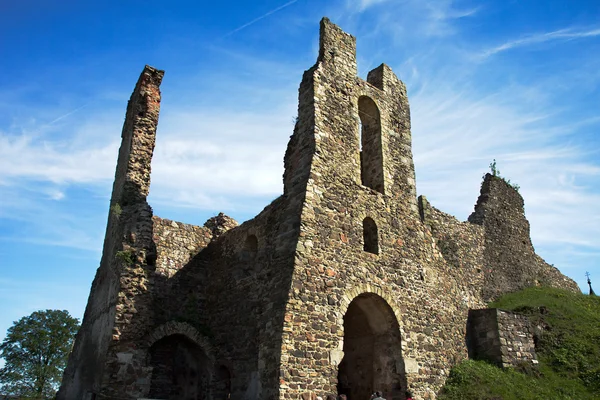 Potstejn roccaforte e chiesa — Foto Stock