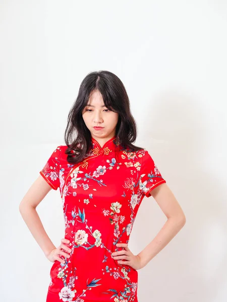 Young Asian Woman Wearing Traditional Cheongsam Qipao Dress Holding Arms — Foto de Stock