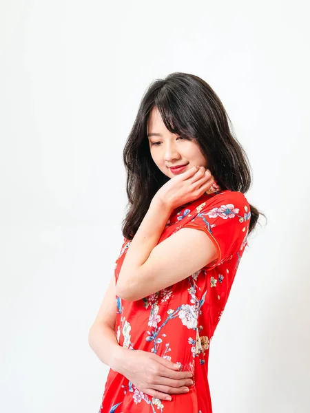 Portrait Beautiful Young Asian Woman Wearing Traditional Cheongsam Qipao Dress — 图库照片