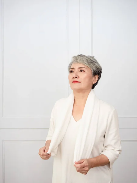 Portrait Mature Aged Asian Woman 50S Towel Home — Fotografia de Stock