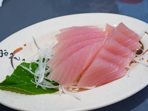 Delicioase Japoneze Proaspete Fructe Mare Crude Pește Spadă Sashimi — Fotografie, imagine de stoc