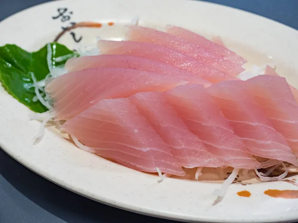 Delicioase Japoneze Proaspete Fructe Mare Crude Pește Spadă Sashimi — Fotografie, imagine de stoc