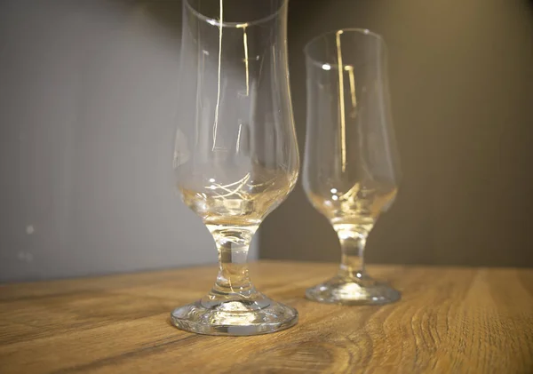 Vaso Alto Para Cerveza Sobre Una Mesa Madera — Foto de Stock