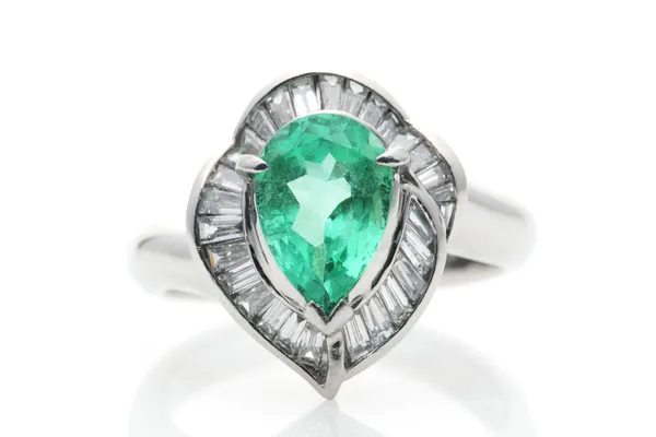 Emerald Diamond Ring — Fotografie, imagine de stoc