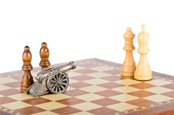 Белые повреждения на шахматной доске — стоковое фото