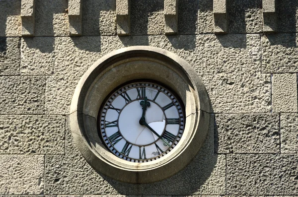 Clock on the wall — Stock Photo, Image