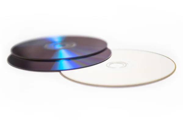 白い背景で隔離された単一の cd — ストック写真