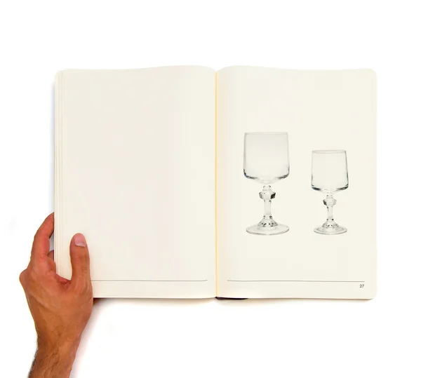 Deux verres vintage imprimés sur livre blanc . — Photo