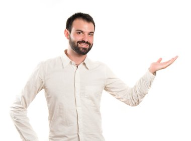 adam bir şey izole beyaz arka plan üzerinde gösterilen