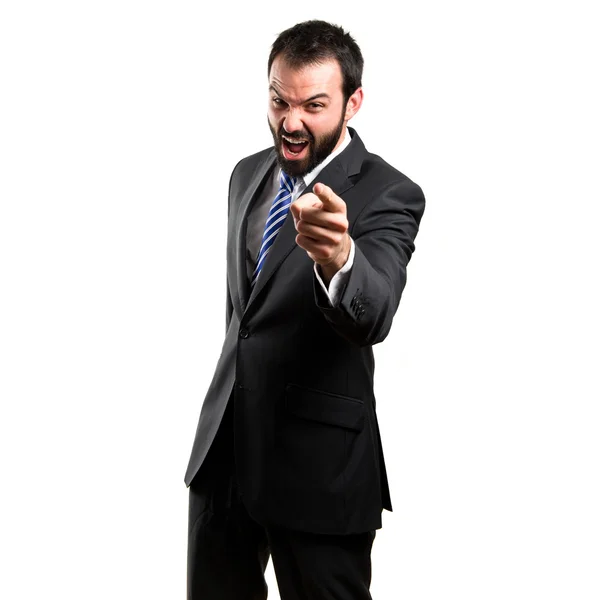 Empresário irritado e gritando sobre fundo branco isolado — Fotografia de Stock