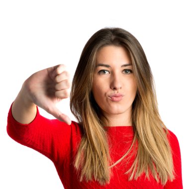 genç kız beyaz arka plan üzerinde kötü bir sinyal gidiyor