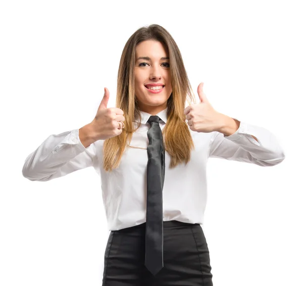 Mujer joven haciendo Ok signo sobre fondo blanco —  Fotos de Stock