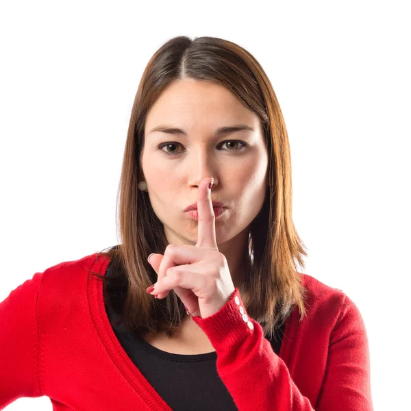 Chica joven haciendo gesto de silencio sobre fondo blanco aislado — Foto de Stock