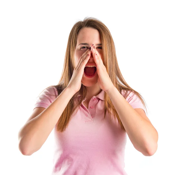 Chica joven gritando sobre el fondo blanco aislado —  Fotos de Stock