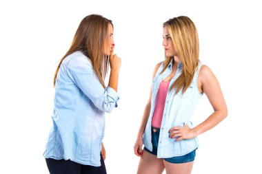 sessizlik jest yapmak kız beyaz izole 