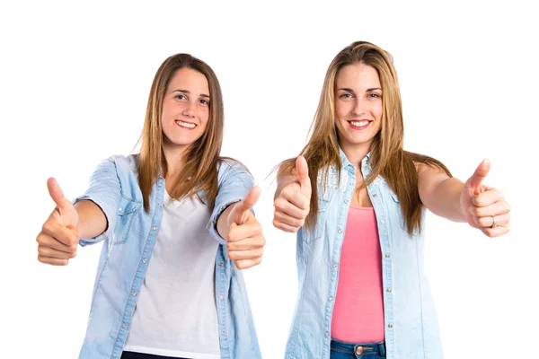 Amigos con pulgares arriba sobre fondo blanco —  Fotos de Stock