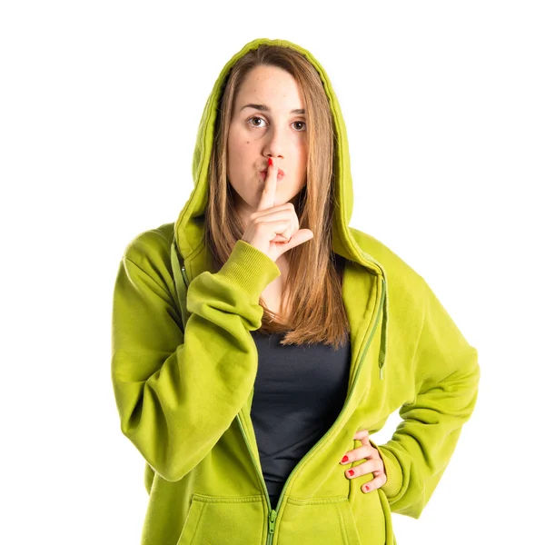 Menina fazendo gesto de silêncio sobre fundo branco isolado — Fotografia de Stock