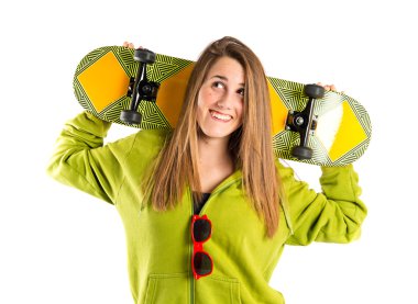 patenci ile beyaz zemin üzerine yeşil kazak