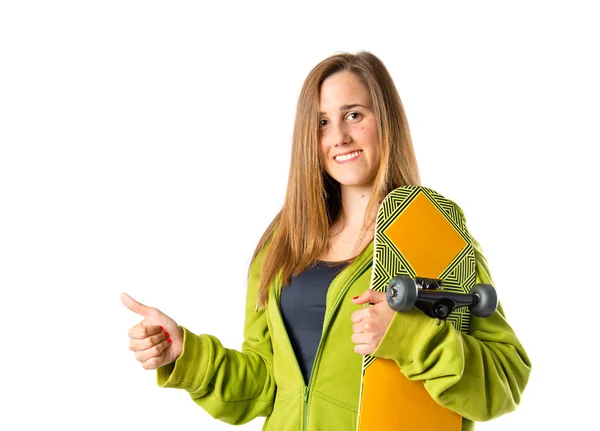 Menina com polegar para cima sobre fundo branco — Fotografia de Stock