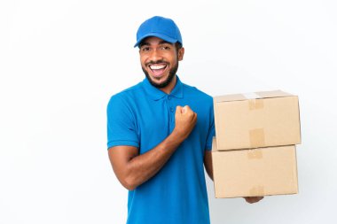 Beyaz arka planda izole edilmiş, zaferi kutlayan Ekvator 'lu bir teslimat.