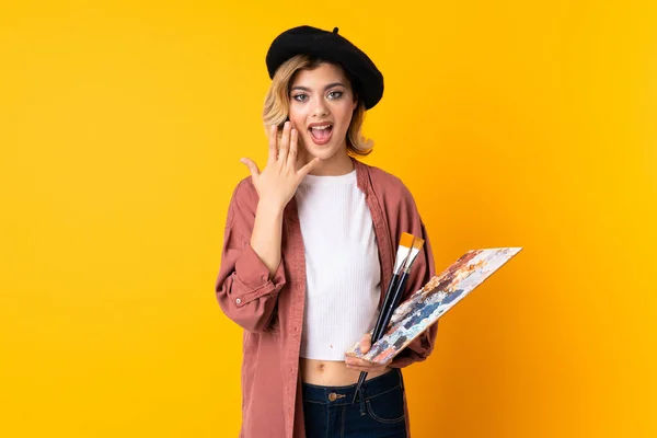 Young Artist Girl Holding Palette Isolated Yellow Background Surprise Facial — Stock Photo, Image