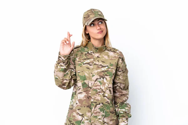 Військова Жінка Ізольована Білому Тлі Переходом Пальців Бажаючи Кращого — стокове фото