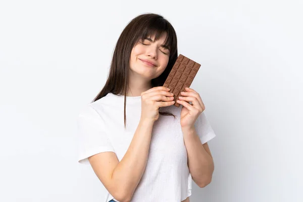 Mladá Ukrajinská Žena Izolované Bílém Pozadí Čokoládovou Tabletu Šťastný — Stock fotografie
