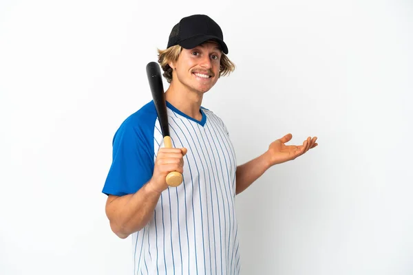Mladý Blondýnka Muž Hraje Baseball Izolované Bílém Pozadí Natahuje Ruce — Stock fotografie