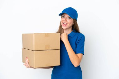 Litvanyalı kadın beyaz arka planda izole bir şekilde zaferi kutluyor.