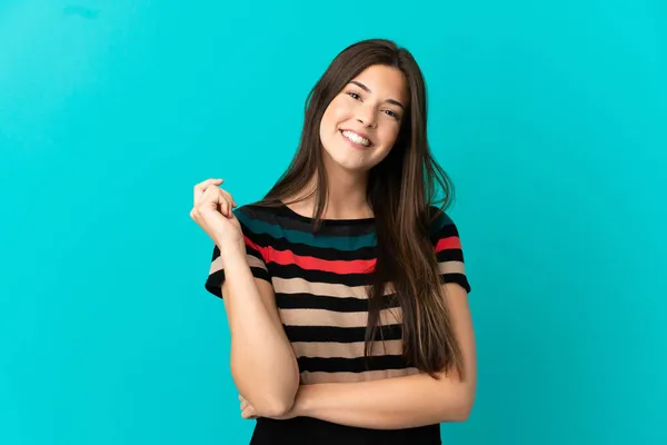 Teenager Brasilianische Mädchen Über Isolierten Blauen Hintergrund Lachen — Stockfoto