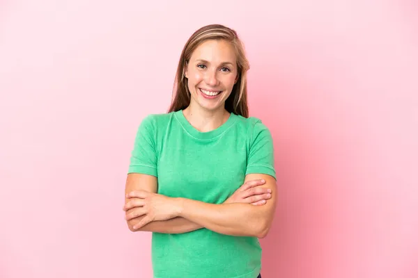 Jonge Engelse Vrouw Geïsoleerd Roze Achtergrond Houden Van Armen Gekruist — Stockfoto