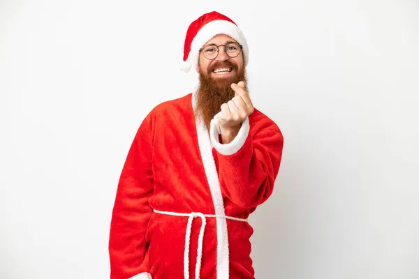 Hombre Rojizo Disfrazado Santa Claus Aislado Blanco Haciendo Gesto Dinero —  Fotos de Stock