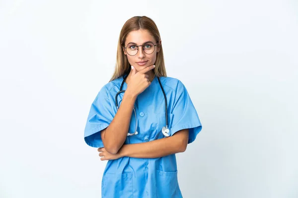 Surgeon Doctor Woman Isolated White Background Thinking — Stock Photo, Image