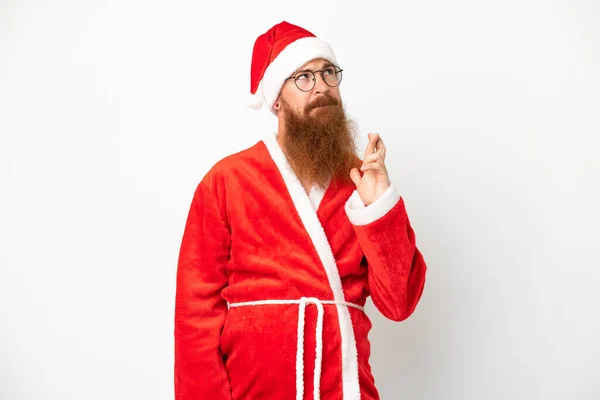 Noel Baba Kılığına Girmiş Kırmızımsı Bir Adam Beyazlar Içinde Izole — Stok fotoğraf