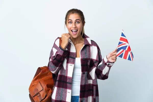 年轻女子举着一面英国国旗 与白人隔离 庆祝获奖者的胜利 — 图库照片