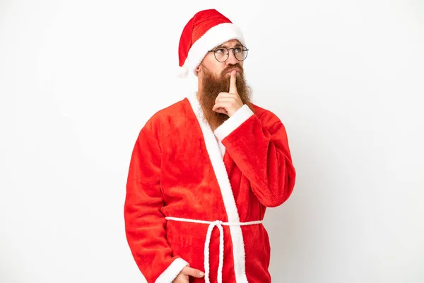 Hombre Rojizo Disfrazado Santa Claus Aislado Sobre Blanco Teniendo Dudas —  Fotos de Stock