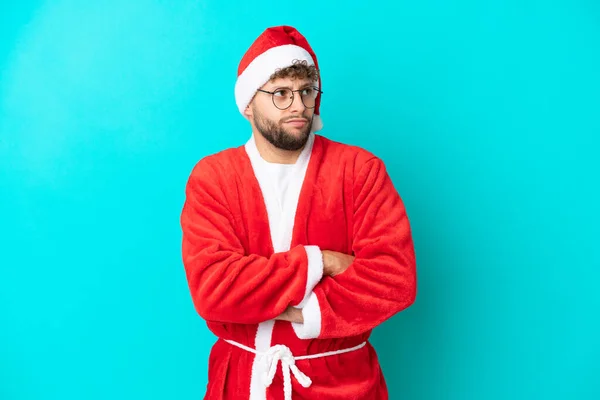 Young Man Disguised Santa Claus Isolated Blue Background Making Doubts — Stock Photo, Image