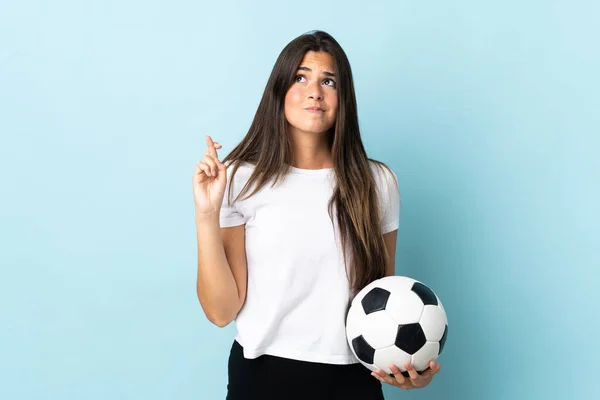 Jovem Jogador Futebol Menina Brasileira Isolado Fundo Azul Com Dedos — Fotografia de Stock