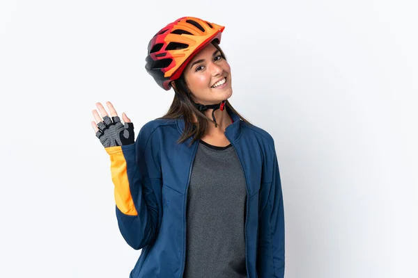 자전거 선수인 질리안 소녀가 배경에서 손으로 표정으로 경례를 — 스톡 사진