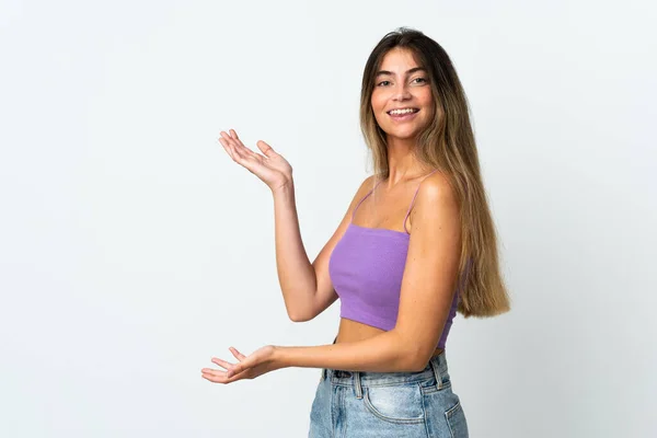 Young Caucasian Woman Isolated White Background Extending Hands Side Inviting — Stock Photo, Image
