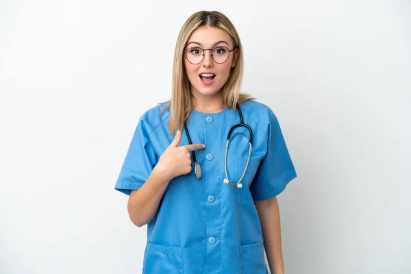 Young Surgeon Doctor Woman Isolated White Background Surprise Facial Expression — Stock Photo, Image