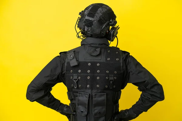 Swat Caucasian Man Isolated Yellow Background Back Position — Stockfoto