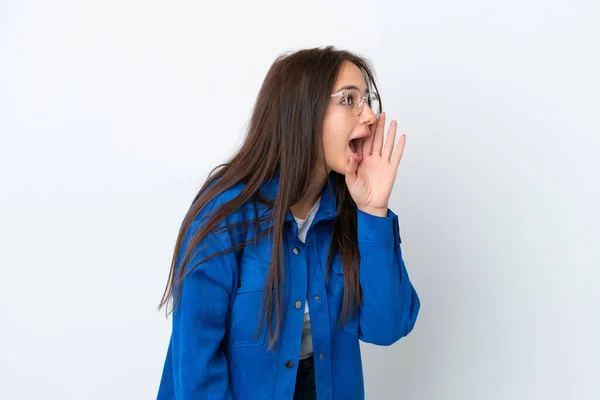 Jovem Ucraniana Isolada Fundo Branco Gritando Com Boca Bem Aberta — Fotografia de Stock