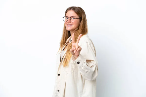 Young Blonde Woman Isolated White Background Smiling Showing Victory Sign — Stock Photo, Image